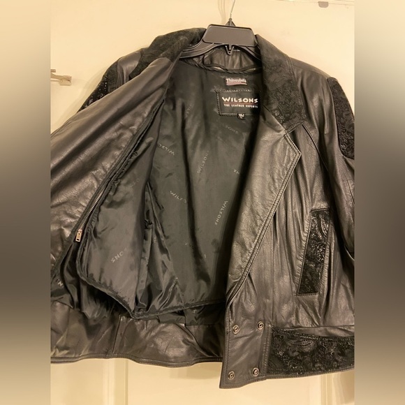 𝅺WOMEN’S Wilson’s Leather Embroidered floral Moto Black Jacket Vintage Size L - Picture 5 of 15